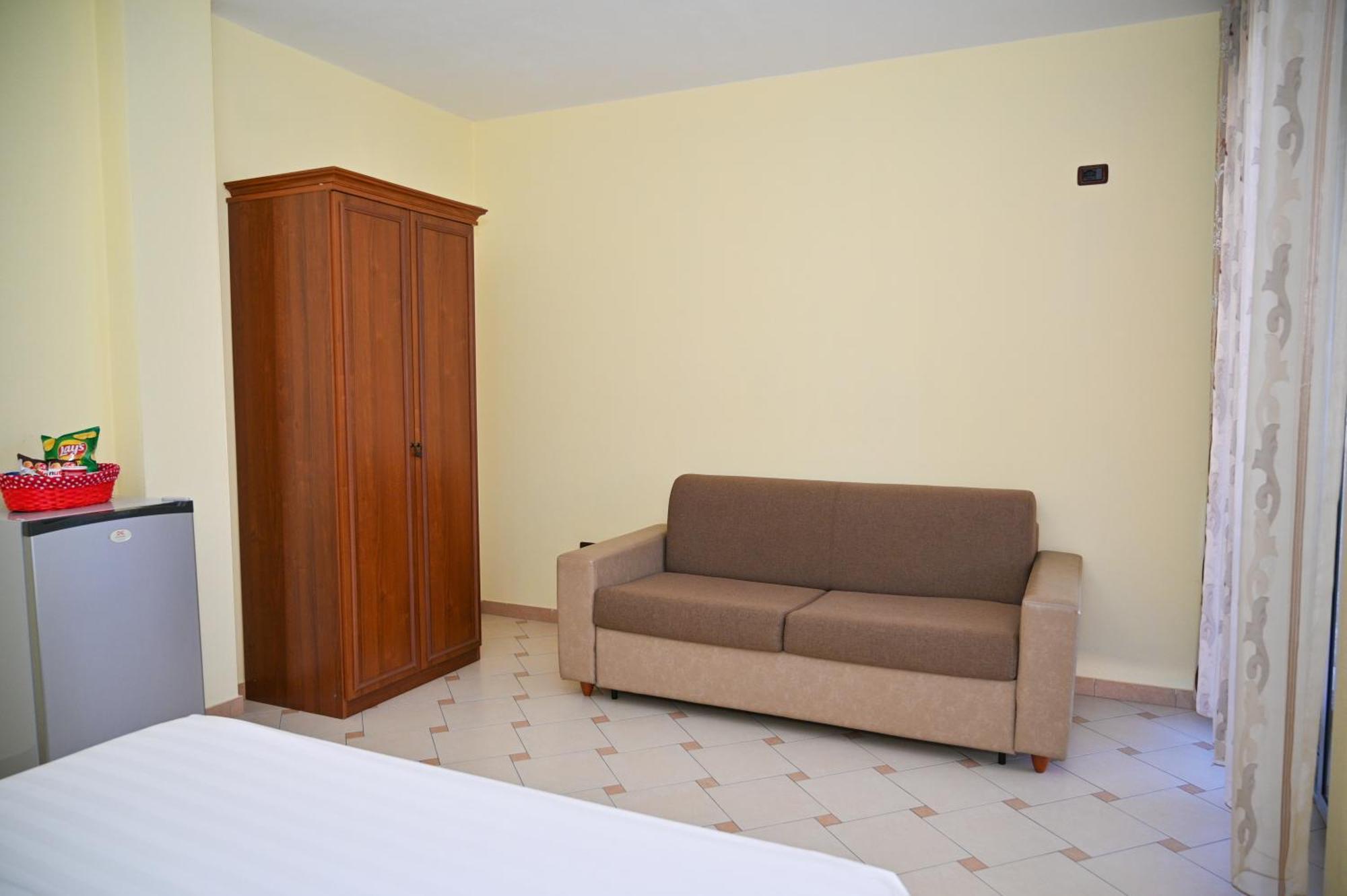 Hotel Vila Emes Durrës 객실 사진