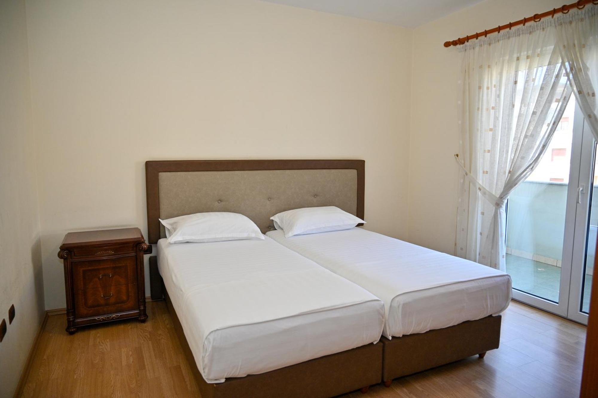 Hotel Vila Emes Durrës 객실 사진
