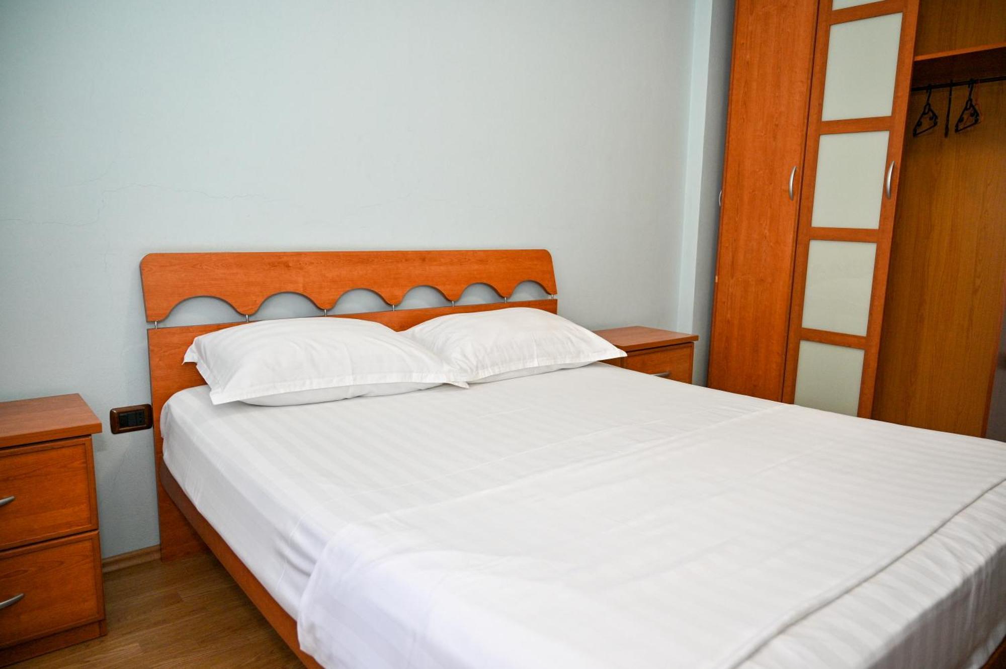 Hotel Vila Emes Durrës 외부 사진