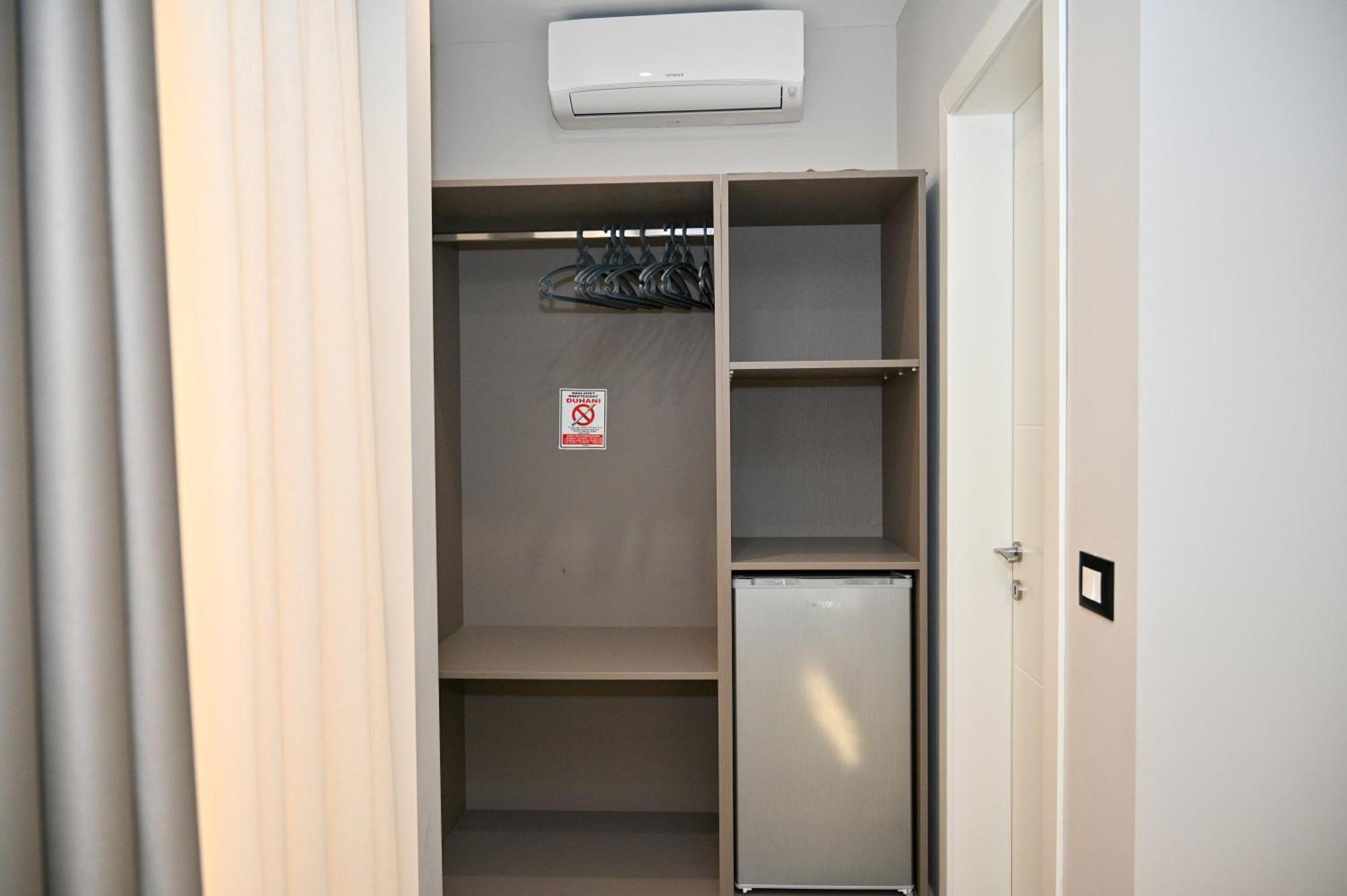 Hotel Vila Emes Durrës 외부 사진