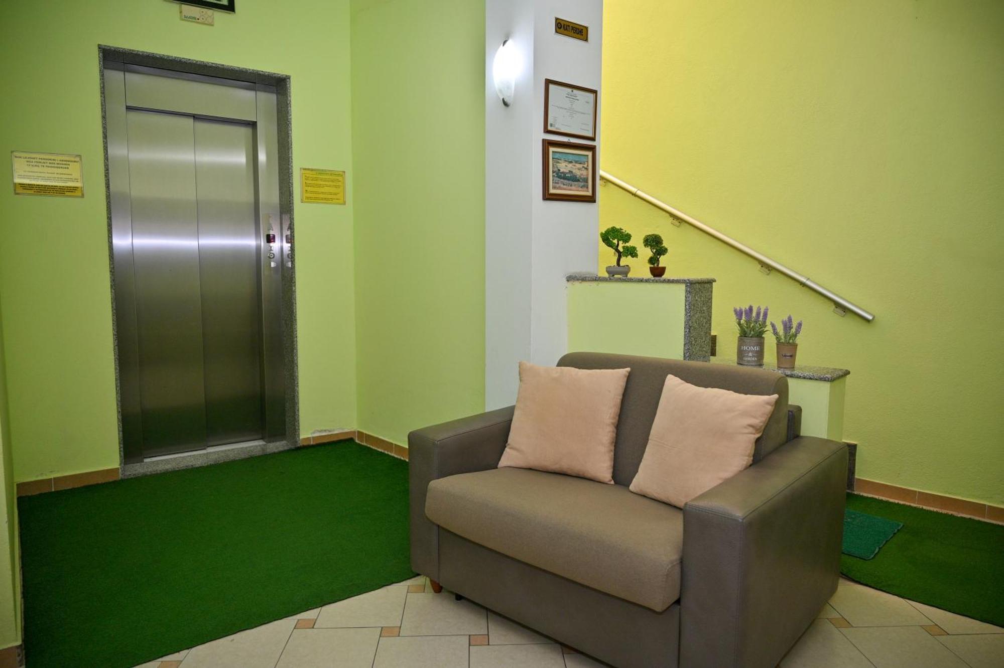 Hotel Vila Emes Durrës 외부 사진